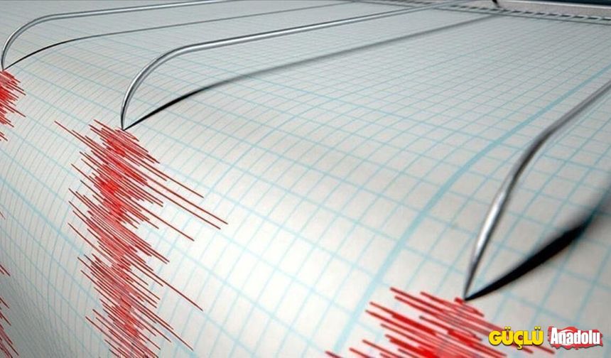 1717 KAYSERİ DEPREMİNDE 8 BİN 331 KİŞİ HAYATINI KAYBETTİ
Jeoloji Mühendisleri Odası’nın internet sitesinde yazan bilgilere göre, Kayseri’nin belgelere dayanan tarihsel depremleri 1714, 1717 ve 1835 depremleridir. 1717 Kayseri depremi 8 şiddetinde orta büyüklükte bir depremdir. Bu depremde özellikle Erkilet, Molu, Güneşli ve Kayseri il merkezi ağır hasar görmüş ve çok sayıda can kaybı vermiştir. Bu depremde Kayseri il merkezindeki tarihi Ulu Cami ağır hasar görmüştür. Depremin neden olduğu toplam can kaybı 8 bin 331 olarak rapor edilmiştir. 