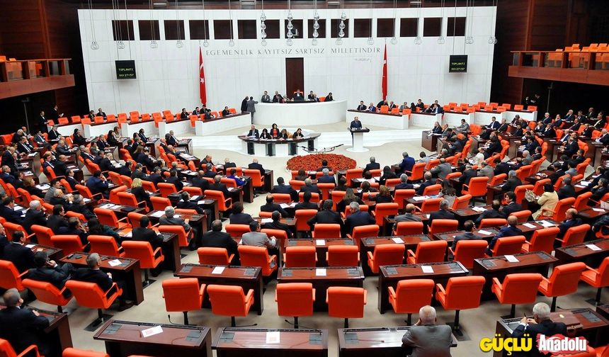 Milletvekili kayıtları devam ediyor: Bakan Dönmez kaydını yaptırdı