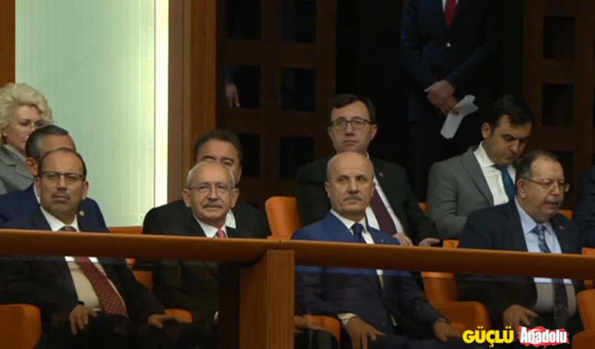 Kemal Kılıçdaroğlu, yemin törenini locadan iziyor