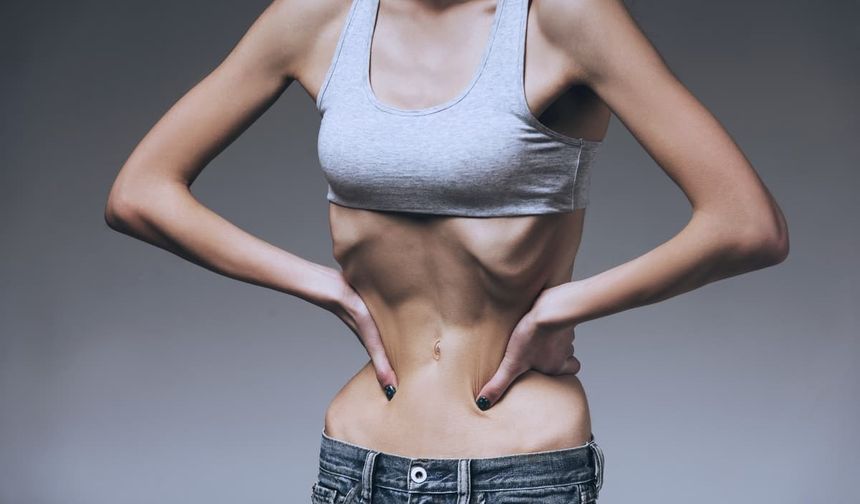 Anoreksiya Hastalığı: Belirtileri, Nedenleri ve Tedavi Yöntemleri