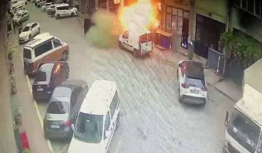 Başakşehir’de iş yerinde patlama kamerada