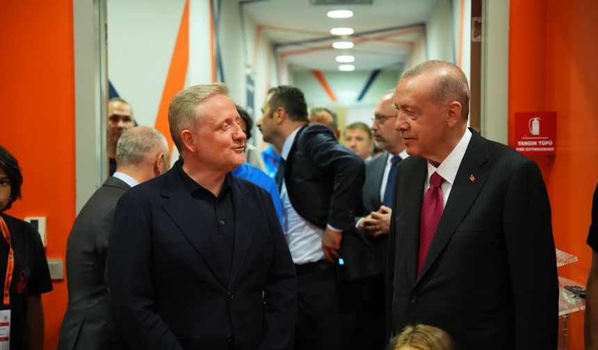 Cumhurbaşkanı Erdoğan, Başakşehir takımını tebrik etti!