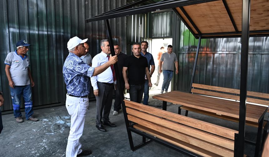 Mamak Belediye Atölyesi mobilya fabrikası gibi çalışıyor