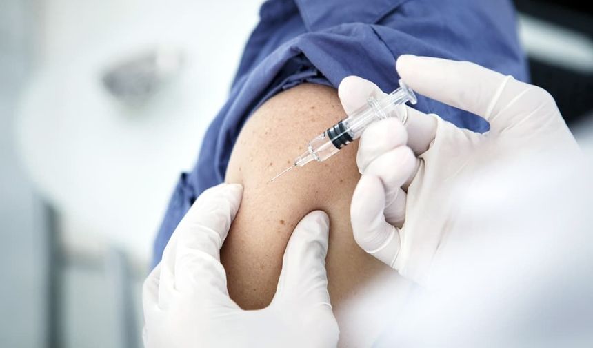 FDA, ilk mRNA tabanlı grip aşısına onay verdi