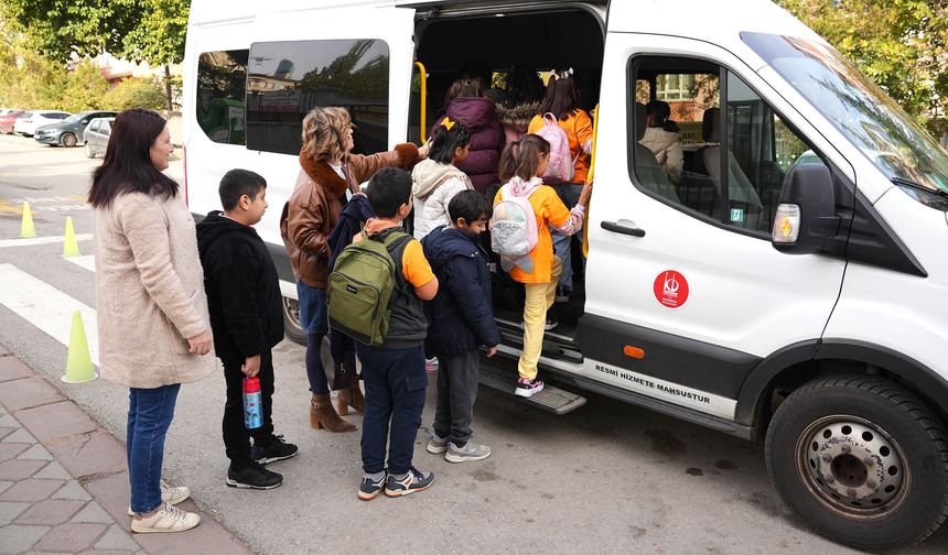 Keçiören'de Öğrencilere Ücretsiz Servis Desteği