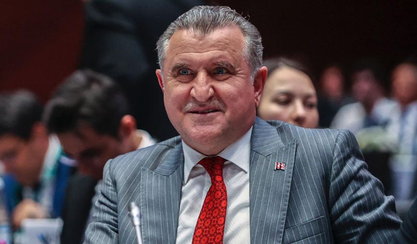 Osman Aşkın Bak: Spor yatırımlarıyla Türkiye geleceğe hazırlanıyor