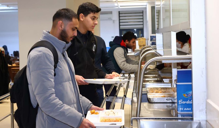 Gençlik Sofrası, Çankaya'da öğrencileri bir araya getiriyor