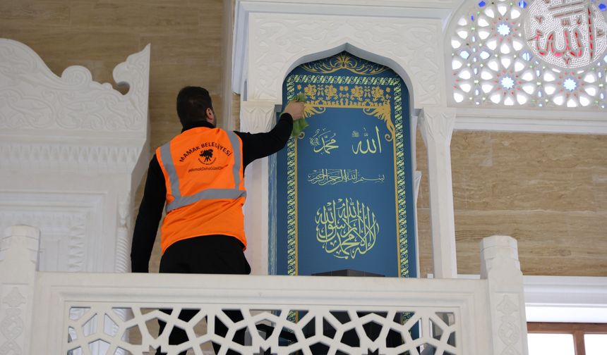 Mamak'ta temiz İbadet için Cami ve Cemevlerine temizlik