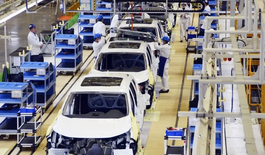 Otomotiv üretimi düştü, ihracat geliri arttı