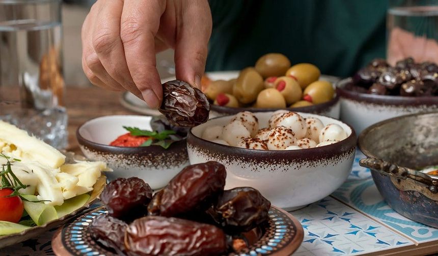 Ramazan’da sağlıklı beslenme için altın tavsiyeler