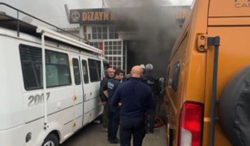 Tekirdağ'da karavan üretim atölyesinde yangın