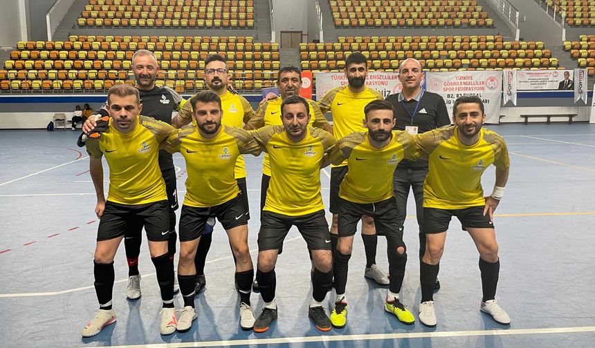 Çankaya GESK, futsalda devreyi lider kapattı