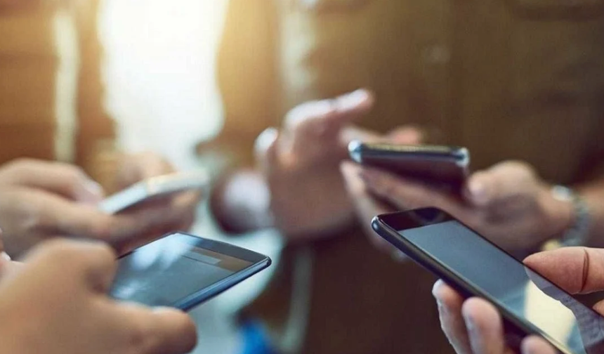 İstanbul’da deprem sonrası GSM operatörleri çöktü!
