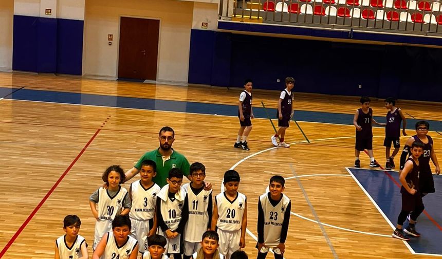Mamak U10 Basket Takımı, üst üste galibiyetlerle parlıyor