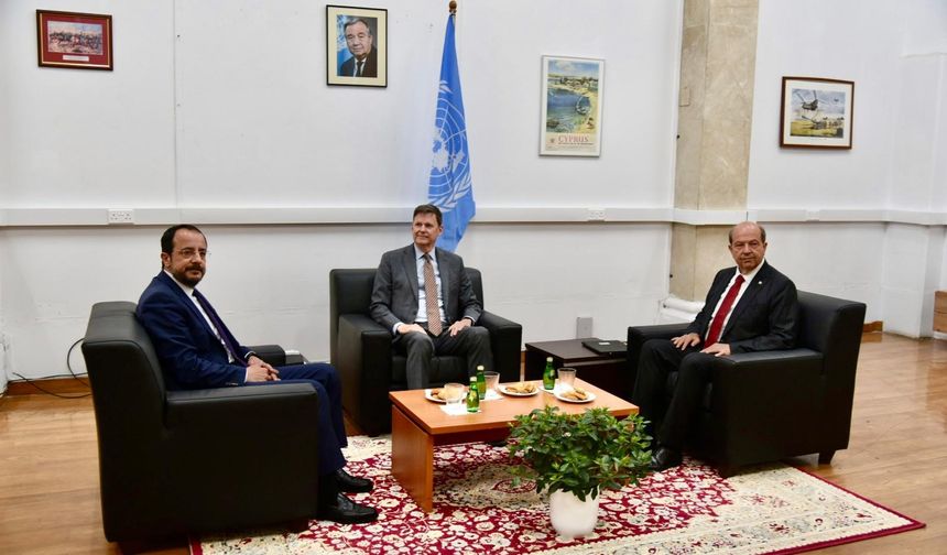 Tatar ve Hristodulidis ara bölgede bir araya geldi