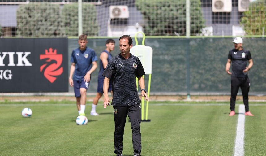 Alanyaspor, Beşiktaş maçı öncesi ilk antrenmanını yaptı