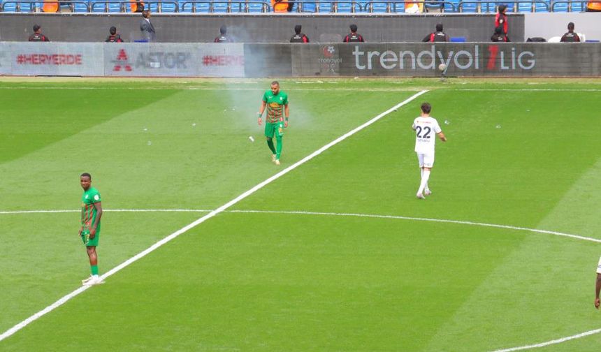 MKE Ankaragücü - Amed Sportif Faaliyetler maçı geç başladı!