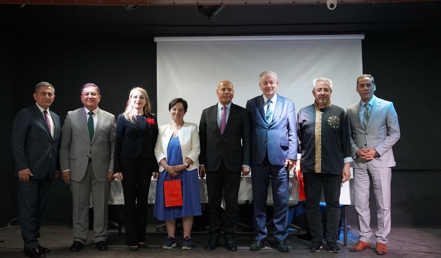 Ankara Gazi Lisesi'nde Bağımlılık ve Okul Aidiyeti Paneli