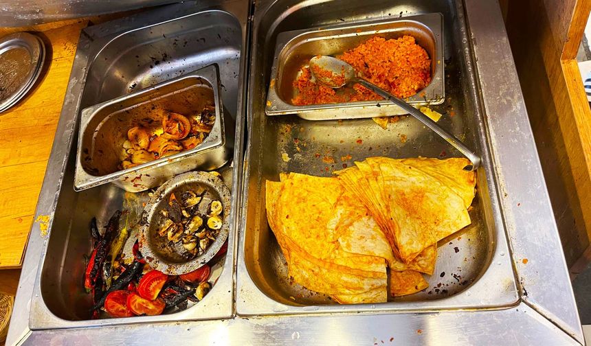 Alanya’da bozulmuş gıda ürünleri satan restoran mühürlendi!