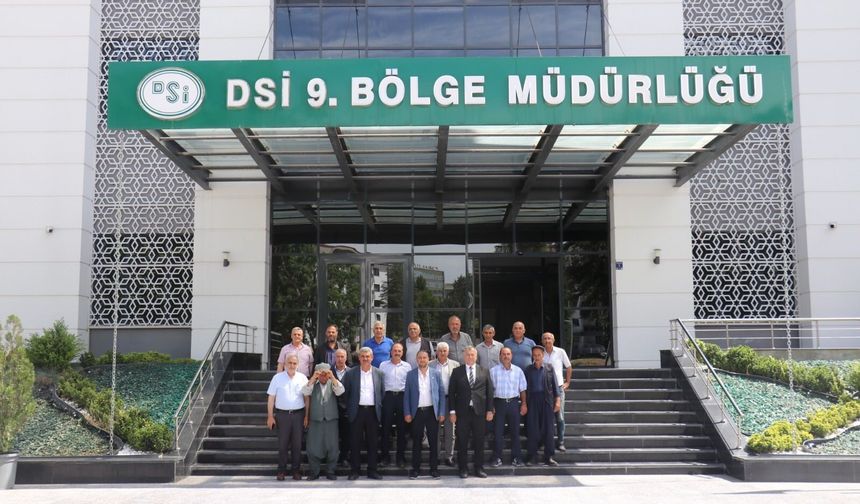 Battalgazi muhtarlarından DSİ’ye sulama çıkarması