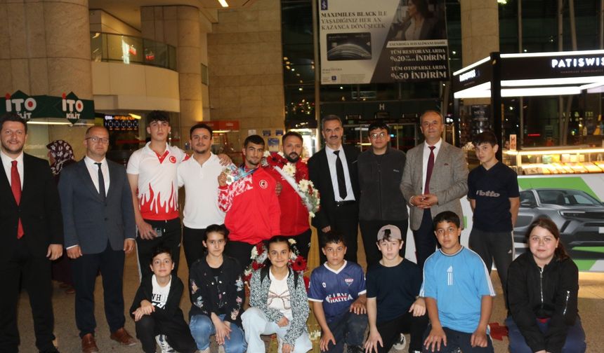 Çankırı'lı şampiyonlar döndü