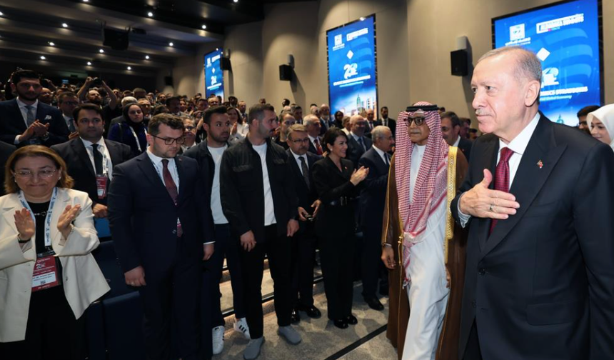 Cumhurbaşkanı, Dünya İslam Ekonomisi Zirvesi’nde konuştu