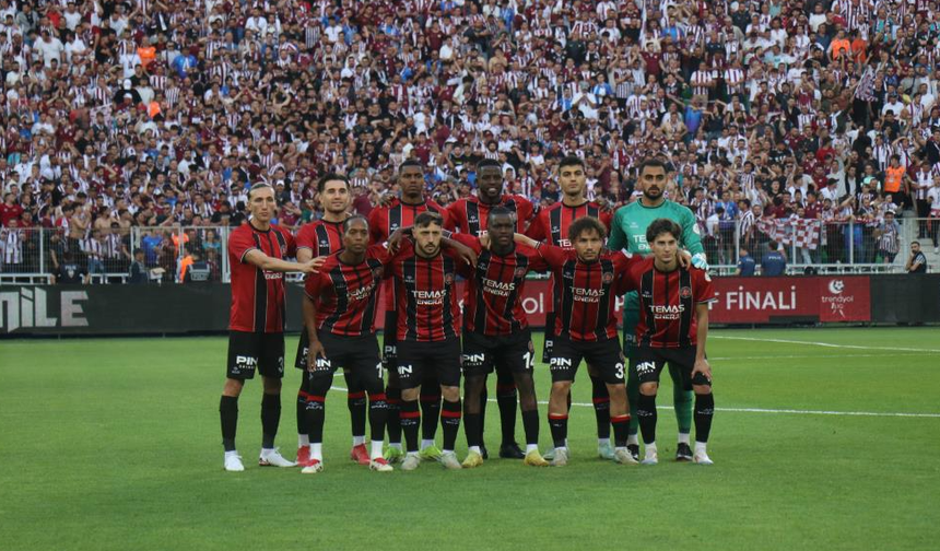 Fatih Karagümrük 1 yıl aradan sonra Süper Lig’de!