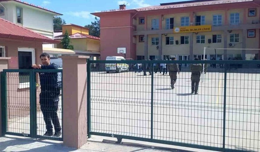 Giresun’da okulun güvenlik görevlisi 2 kişiyi vurdu!