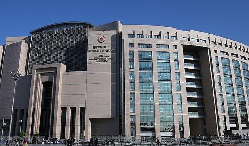 İmamoğlu'na yönelik propaganda afişleri İstanbul'da yasaklandı!