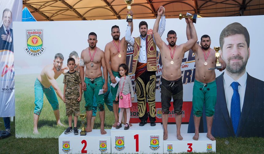 Tarsus’ta güreş tutkunları bir araya geldi