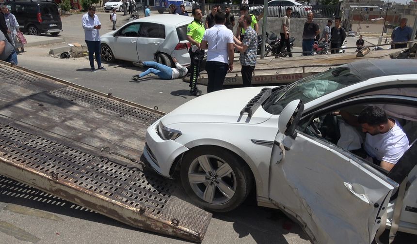 Kilis’teki zincirleme kazada 2 kişi yaralandı!