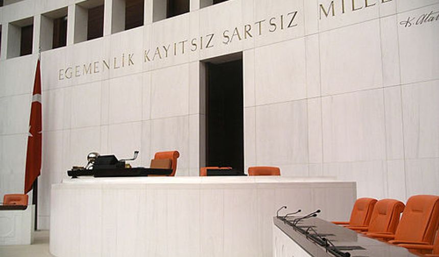 TBMM Başkanlığı yarışında AK Parti'nin adayı değişmedi