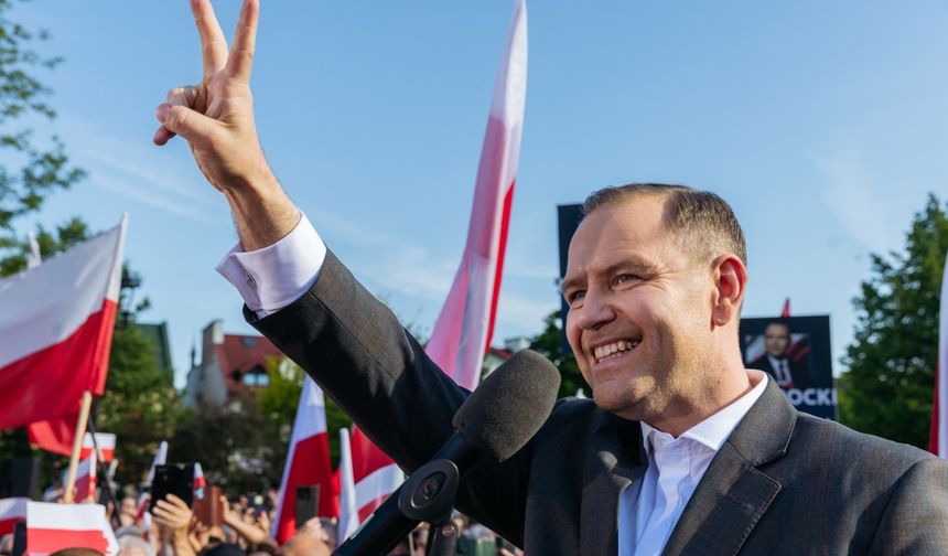 Polonya’da cumhurbaşkanlığı seçiminin galibi Nawrocki oldu