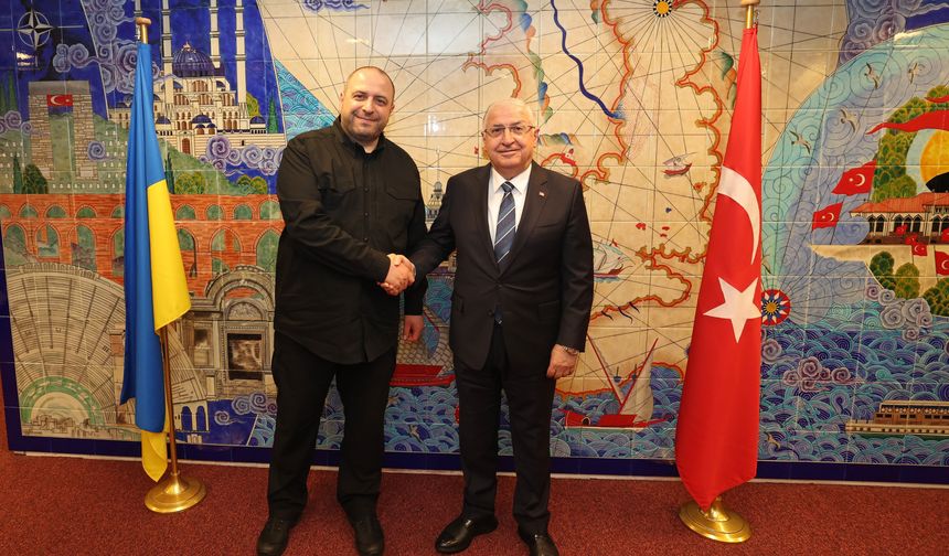 Milli Savunma Bakanı Güler, Ukrayna Savunma Bakanı Umerov ile bir araya geldi