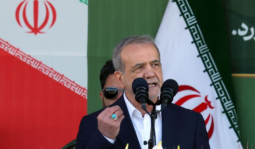 Pezeşkiyan’dan Papa'yı sert sözlerle hedef alan Trump'a tepki