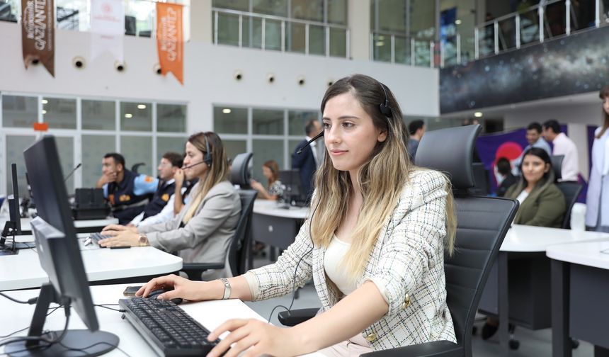 Türkiye’nin ilk yapay zekalı çağrı merkezi Gaziantep’te hizmete girdi