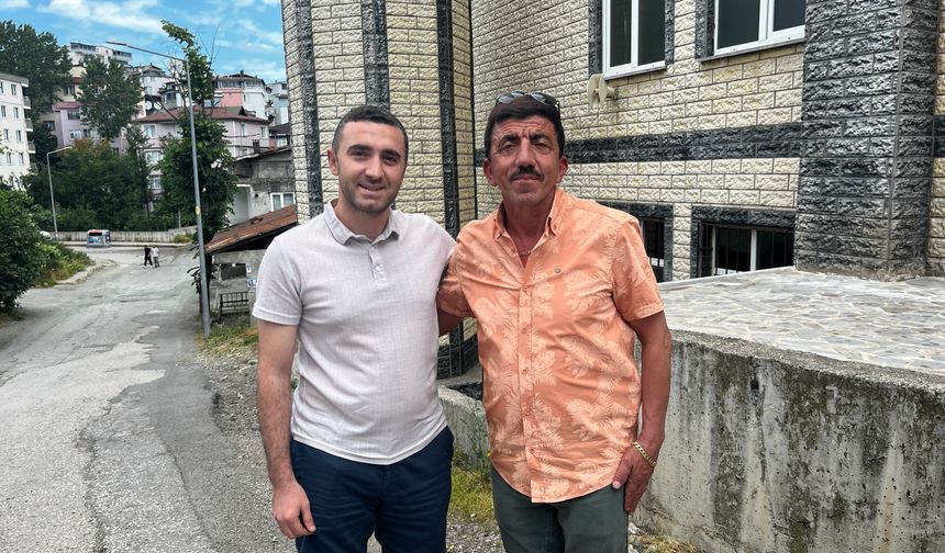 Nefessiz kalan çocuğu uzman çavuşun heimlich manevrası kurtardı!
