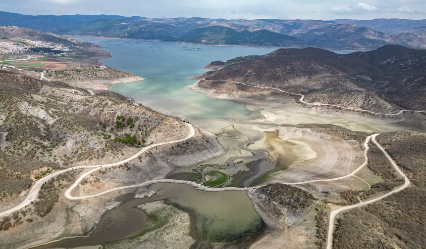 Tokat'ta 18 köyün yolu baraj suları altında kaldı!