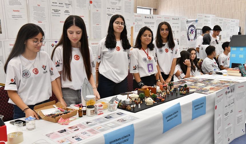 Yeşilyurt Bilim Fuarı’nda 123 proje sergilendi