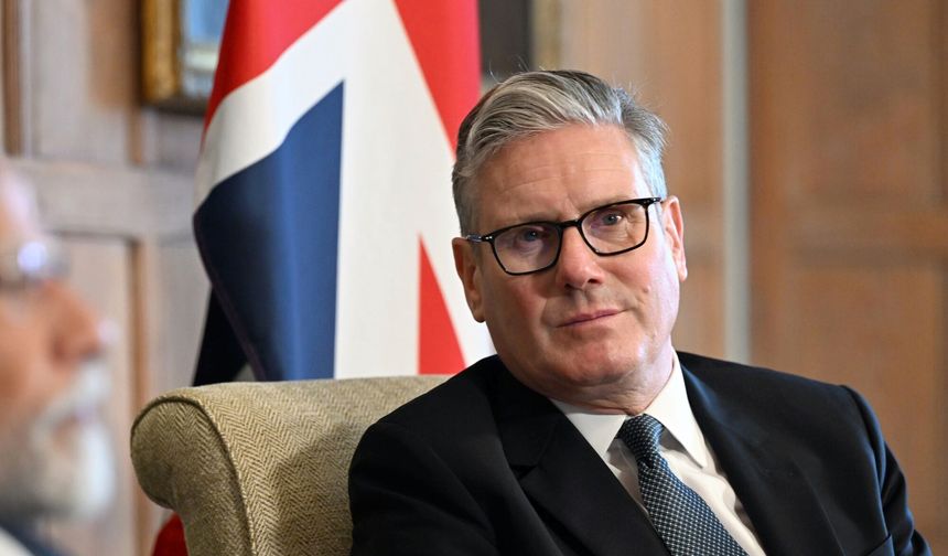 İngiltere’de Epstein krizi: Starmer’a istifa çağrısı