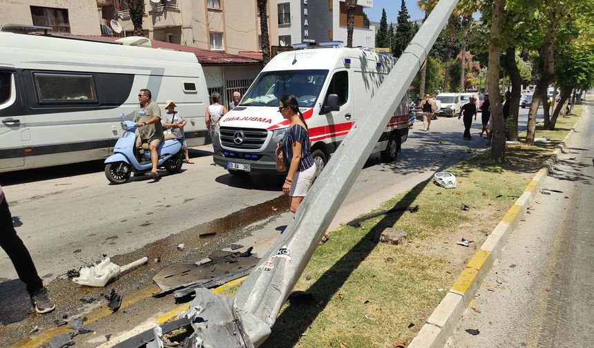 Kuşadası’nda trafik kazası: Aracın freni tutmadı!