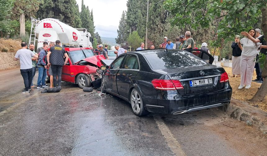 Bursa'da trafik kazası: 1 ölü, 4 yaralı