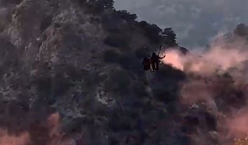 Bebeğin cinsiyetini gökyüzünde öğrendiler!
