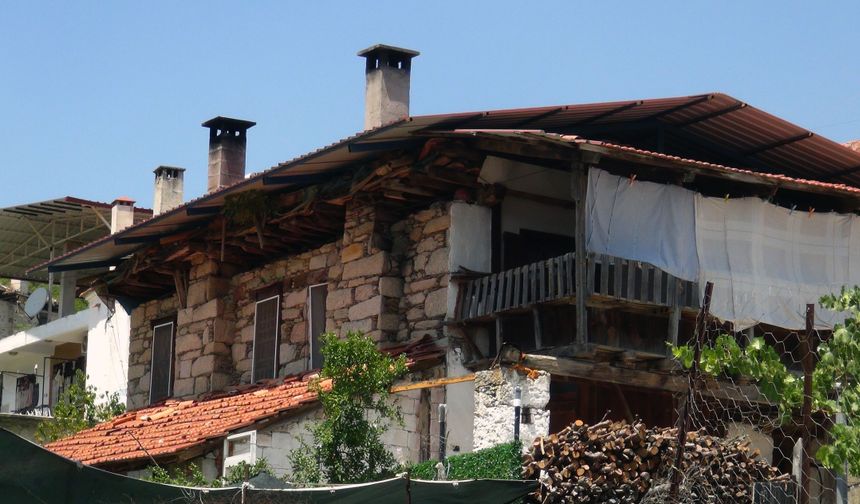 Muğla’nın 100 yıllık taş ve ahşap işçiliği kayıt altına alınıyor