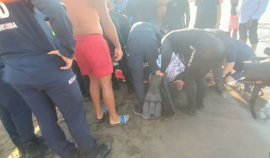 Giresun’da denize giren genç boğularak hayatını kaybetti