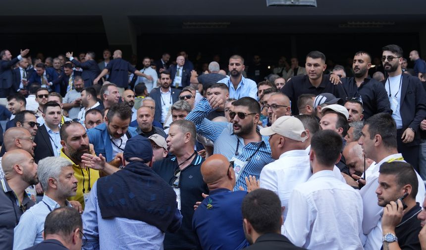 Fenerbahçe kongresinde gerginlik