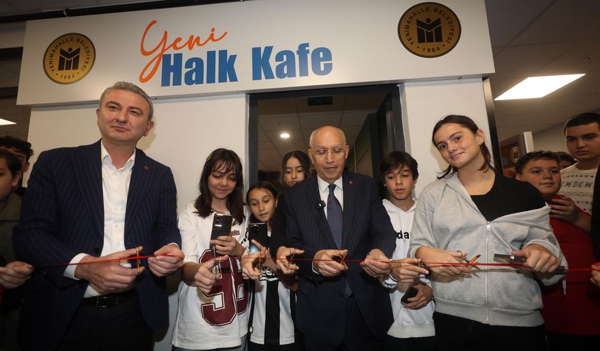 Başkan Yaşar’dan öğrencilere destek: Halk kafe açıldı