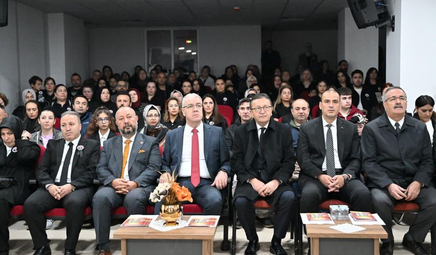 Başkan Tiryaki 10 Kasım anma programında duygulandı