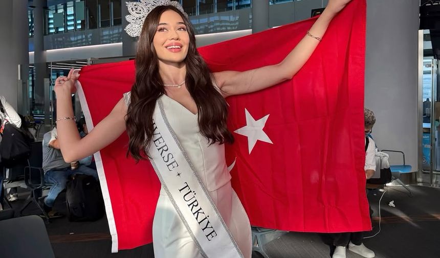 Ceren Arslan Hürrem Sultan ilhamlı kostümüyle dikkat çekti