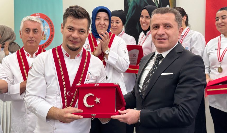 Altındağ Halk Eğitimi Merkezi'nden kursiyerlere yemek yarışması